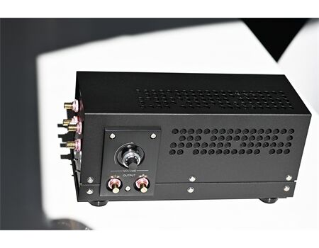 Line Magnetic LP-33 Schwarz Rückseite