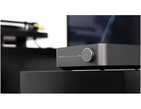 WiiM Amp Pro Steamer space grey Lifestyle 3